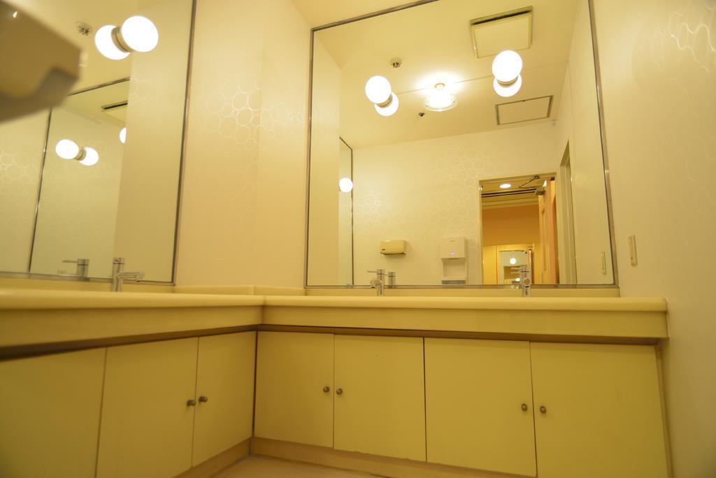 B&S Eco Cube Shinsaibashi Hotel Osaka Eksteriør billede