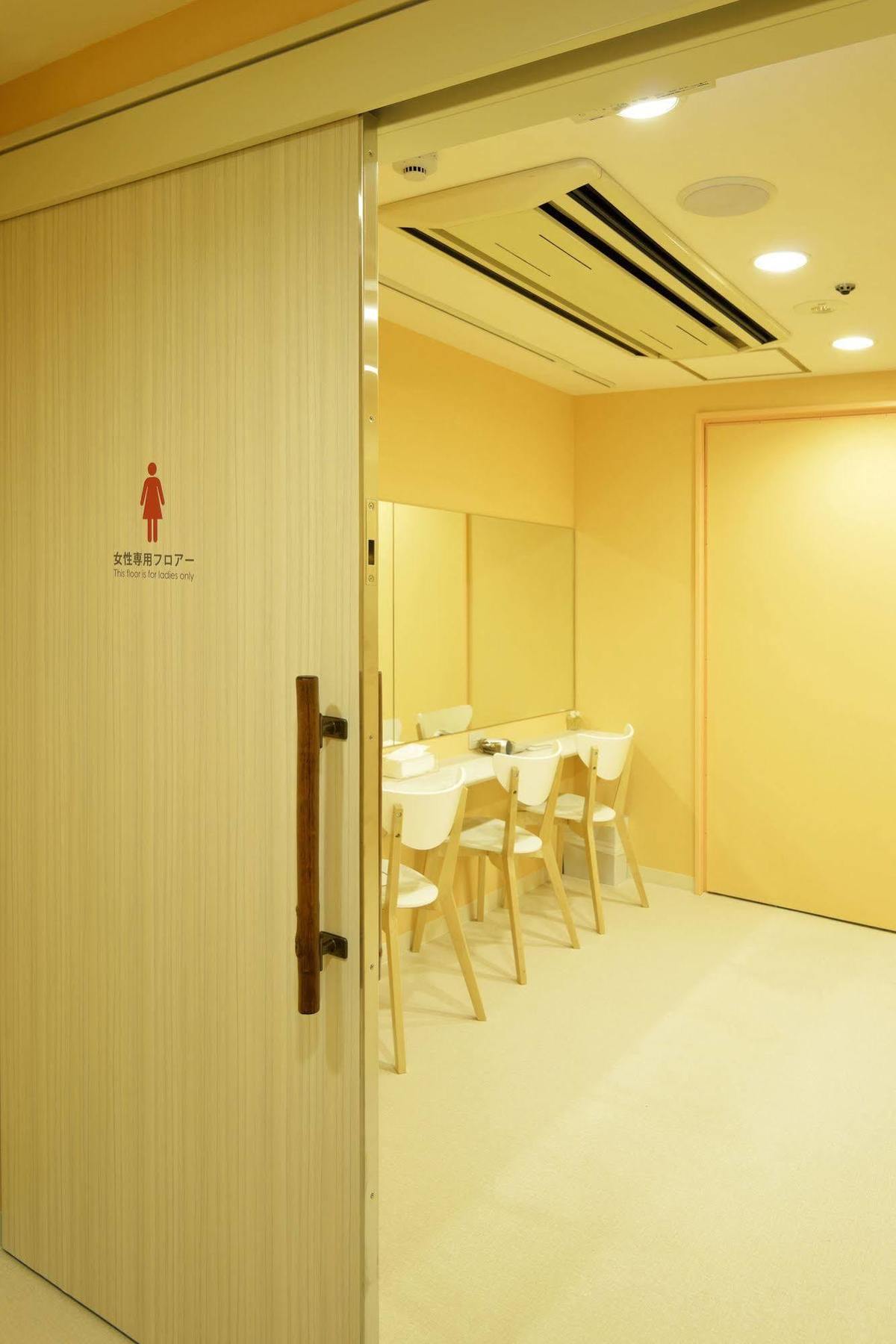 B&S Eco Cube Shinsaibashi Hotel Osaka Eksteriør billede