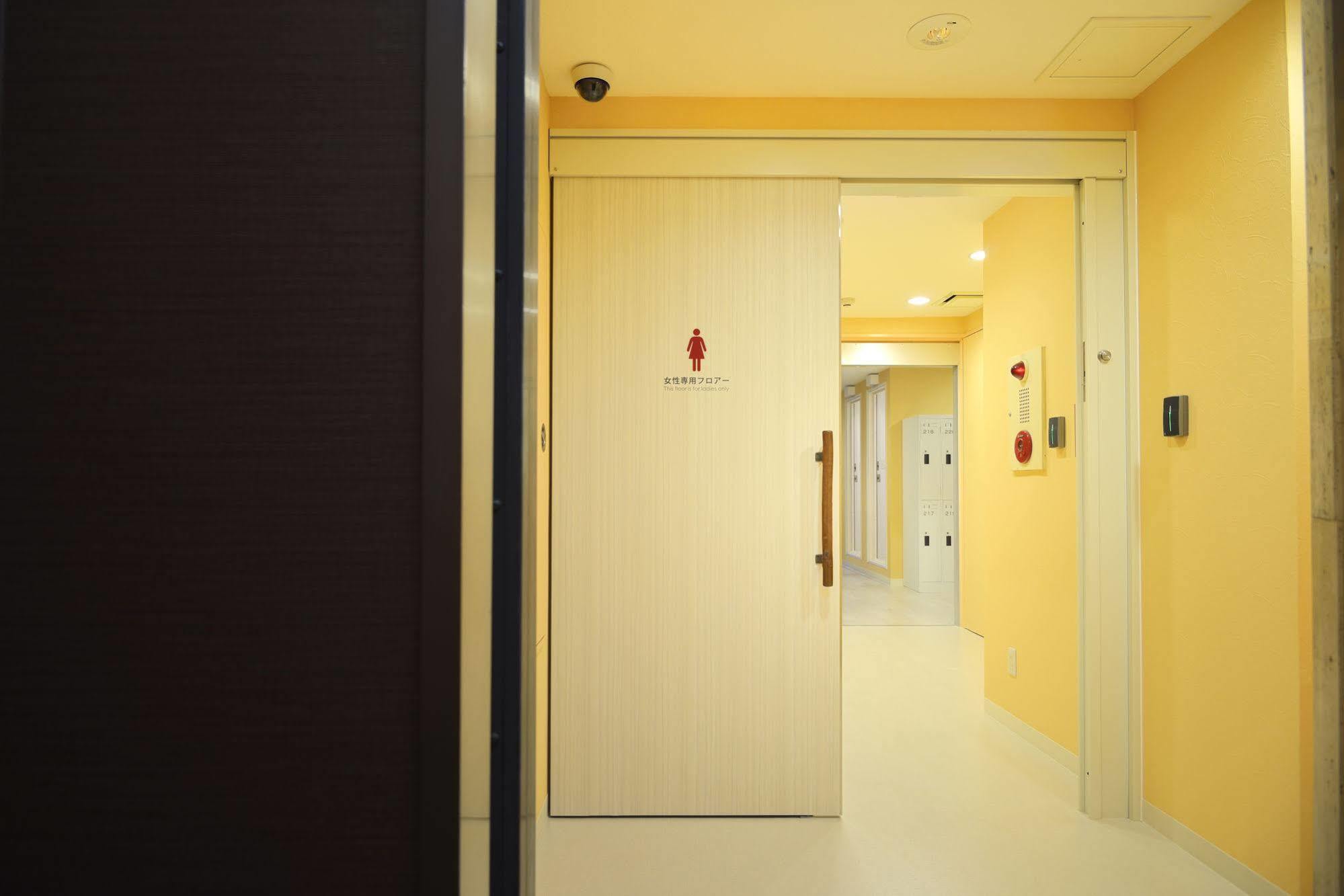 B&S Eco Cube Shinsaibashi Hotel Osaka Eksteriør billede